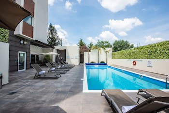 Holiday Inn Express & Suites Celaya, An Ihg Hotel