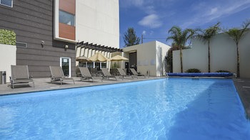 Holiday Inn Express & Suites Celaya, An Ihg Hotel