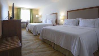Holiday Inn Express & Suites Celaya, An Ihg Hotel