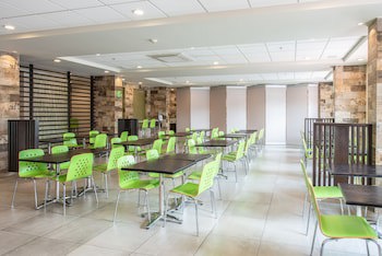 Holiday Inn Express & Suites Celaya, An Ihg Hotel
