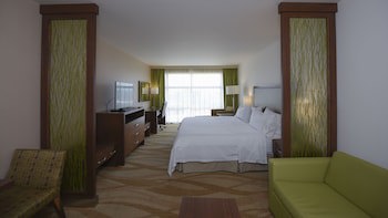 Holiday Inn Express & Suites Celaya, An Ihg Hotel