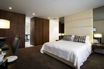 Fiesta Residences Boutique Hotel And Serviced Apartments