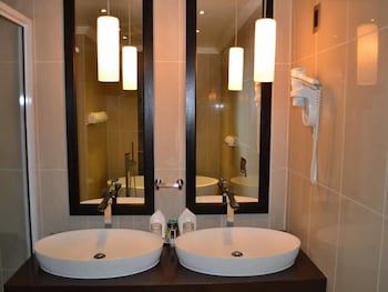 President Hotel & Conference Venue