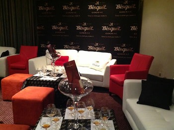 President Hotel & Conference Venue