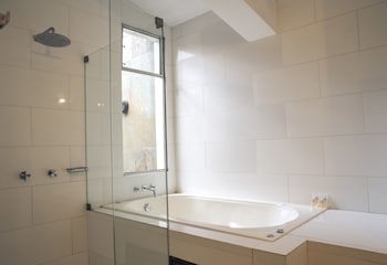 Atiq Boutique Hotel