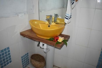 Alofa Beach Bungalows