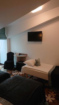 Algiro Hotel