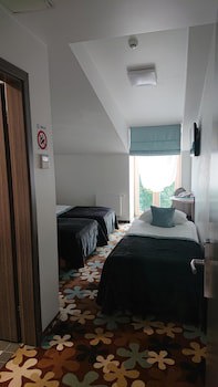 Algiro Hotel