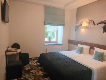 Algiro Hotel