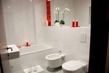 Algiro Hotel