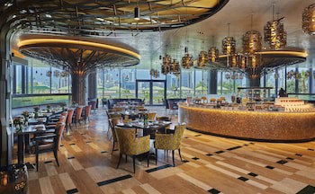 Four Seasons Hotel Bahrain Bay