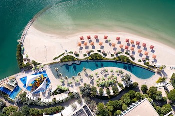 Four Seasons Hotel Bahrain Bay