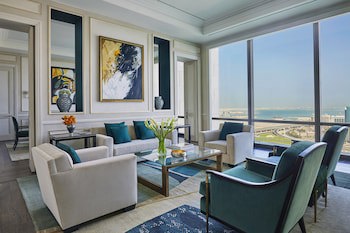Four Seasons Hotel Bahrain Bay