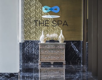 Four Seasons Hotel Bahrain Bay