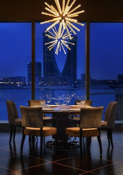 Four Seasons Hotel Bahrain Bay