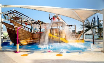 Four Seasons Hotel Bahrain Bay