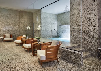 Four Seasons Hotel Bahrain Bay