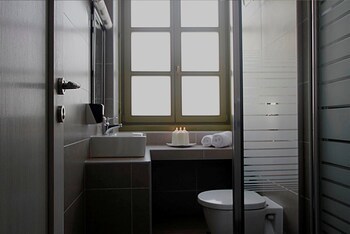 Diogenis Hotel