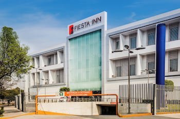 Fiesta Inn Plaza Central Aeropuerto