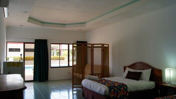 Costa Pacifica Hotel