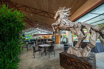 Costa Pacifica Hotel
