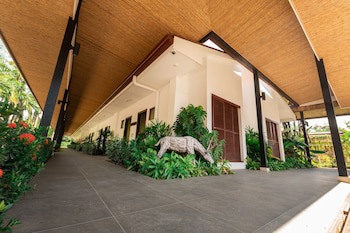 Costa Pacifica Hotel