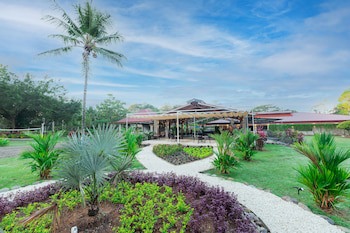 Costa Pacifica Hotel