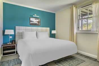 The Kenmore Club
