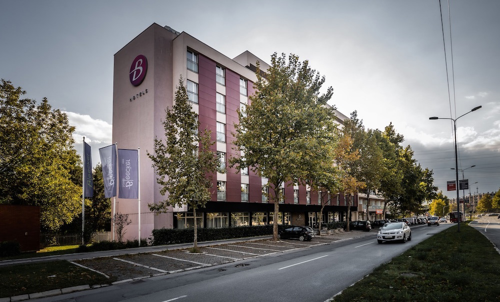 BLEECKER Hotels