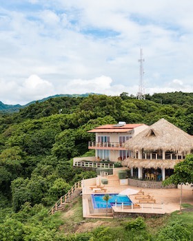 Hotel Los Mangos