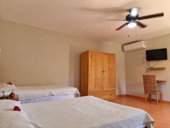 Hotel Los Mangos