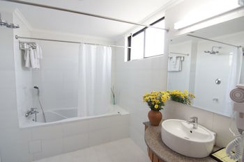 Hotel Yadanarbon