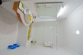 Hotel Yadanarbon