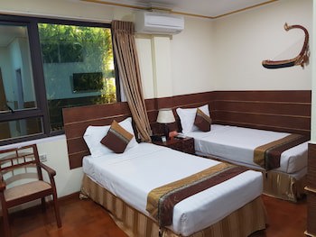 Hotel Yadanarbon