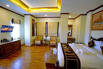 Hotel Yadanarbon