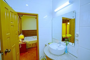 Hotel Yadanarbon