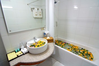 Hotel Yadanarbon