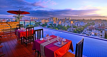 Hotel Yadanarbon