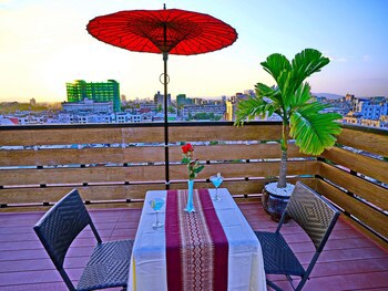 Hotel Yadanarbon