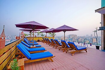 Hotel Yadanarbon