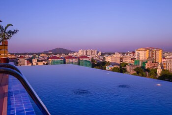 Hotel Yadanarbon