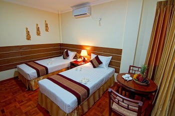 Hotel Yadanarbon