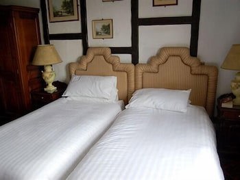 Dun Cow Inn
