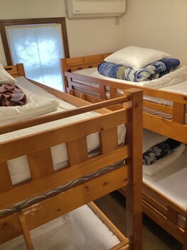 Iza Kamakura Guest House & Bar - Hostel