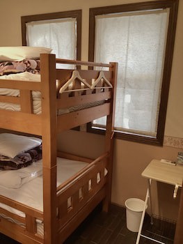 Iza Kamakura Guest House & Bar - Hostel