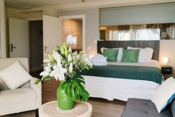 H.Boutique La Caleta Bay