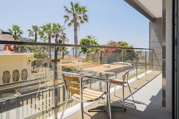 H.Boutique La Caleta Bay