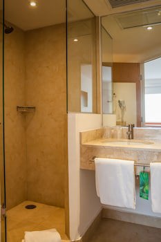 One Monclova Hotel