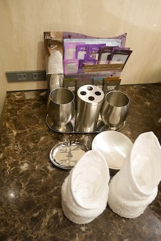Breath Hotel