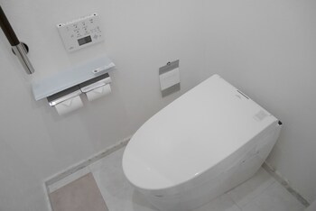 Breath Hotel